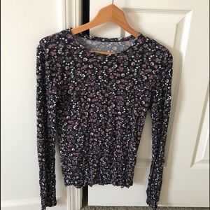 Suuuuper soft long sleeve blouse